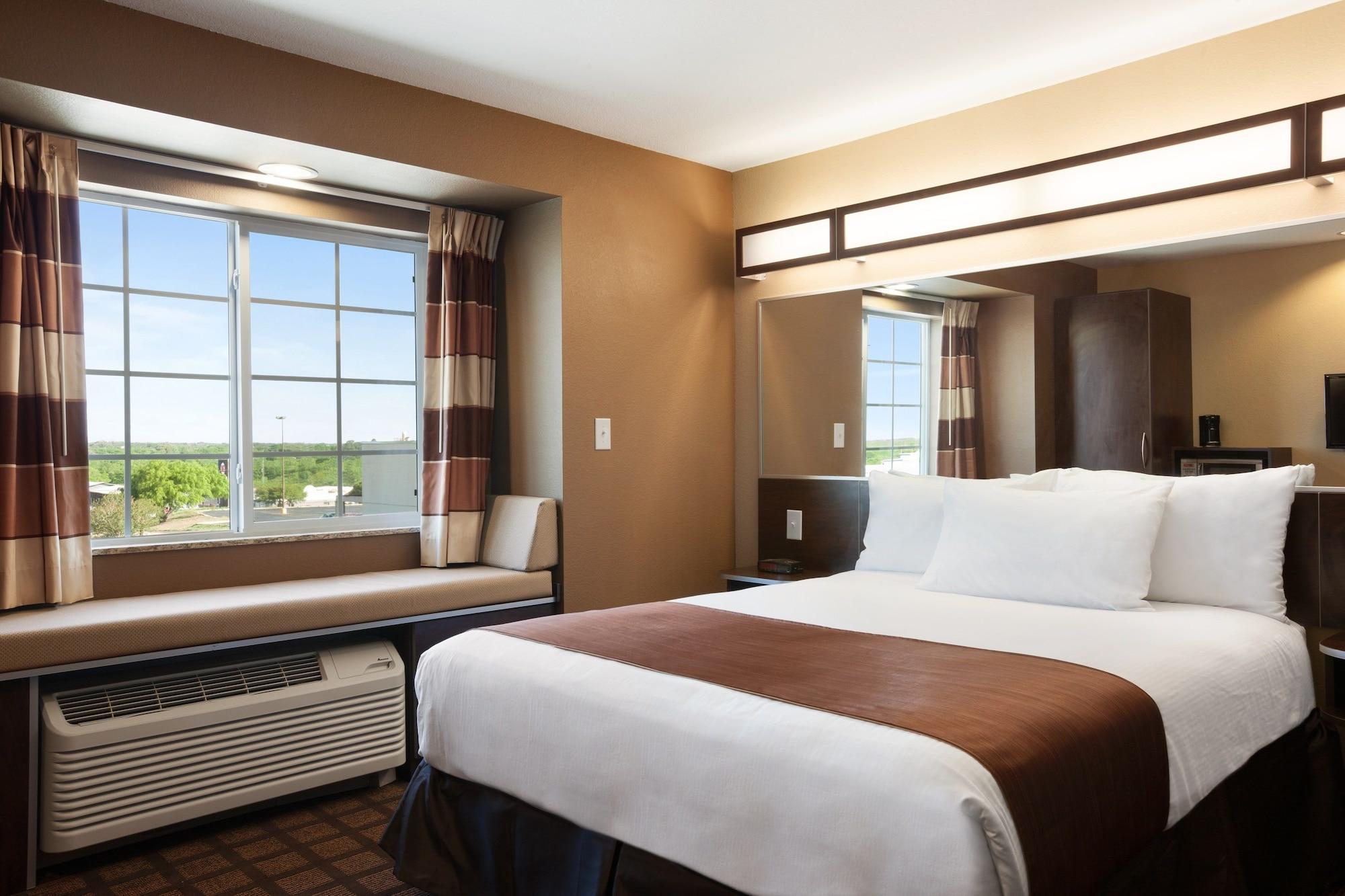 Garner Hotel Gonzales By Ihg Exteriör bild